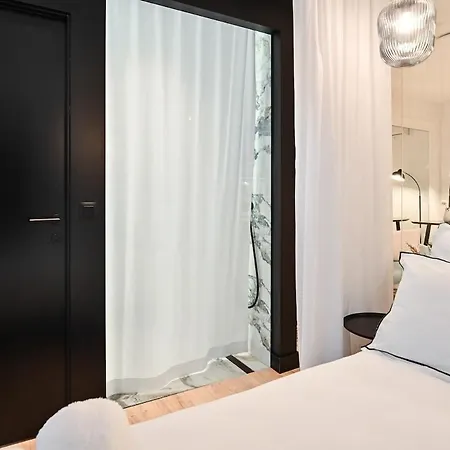 Apartman 1 *